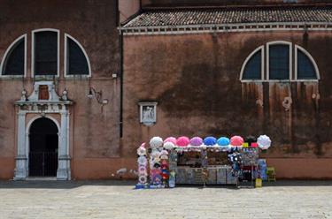We explore Burano, DSE_8678_b_H490